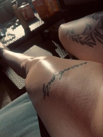 Full leaked Zoe tierney private onlyfans photo
