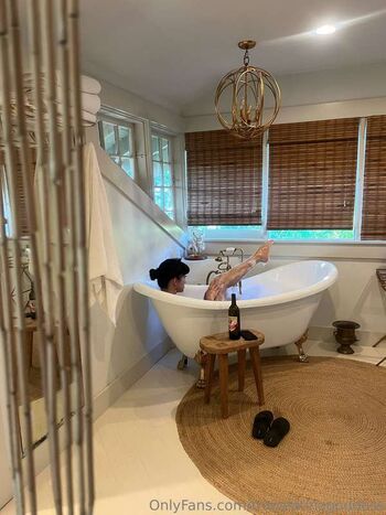 Full leaked Zoe xoxo private onlyfans photo