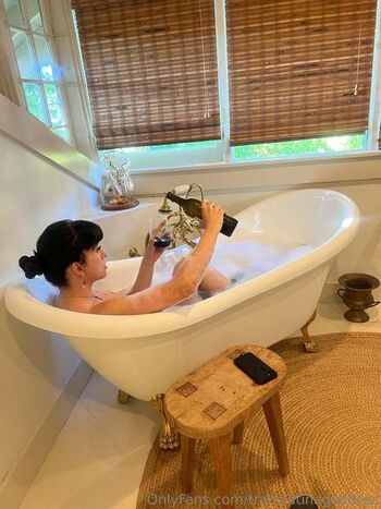 Full leaked Zoe xoxo private onlyfans photo