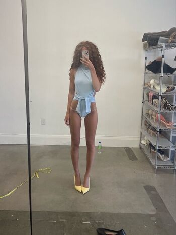 Full leaked Zoenya private onlyfans photo