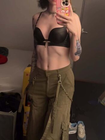 Full leaked Zoelagoblina private onlyfans photo