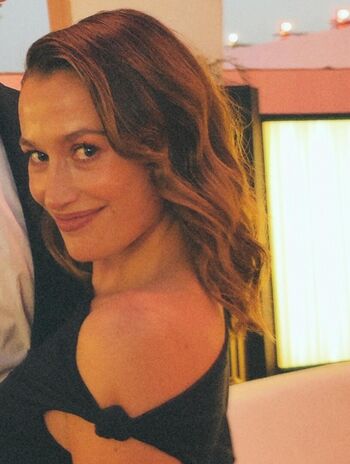 Full leaked Zoelegavrian zazou dcy page private onlyfans photo