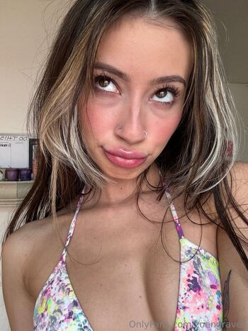 Full leaked Zoengraves private onlyfans photo