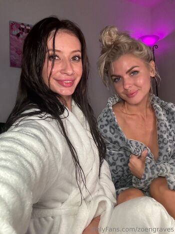 Full leaked Zoengraves private onlyfans photo
