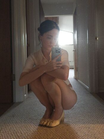 Full leaked Zoeplzshutup private onlyfans photo