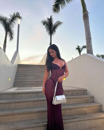 Full leaked Zoerainee private onlyfans photo