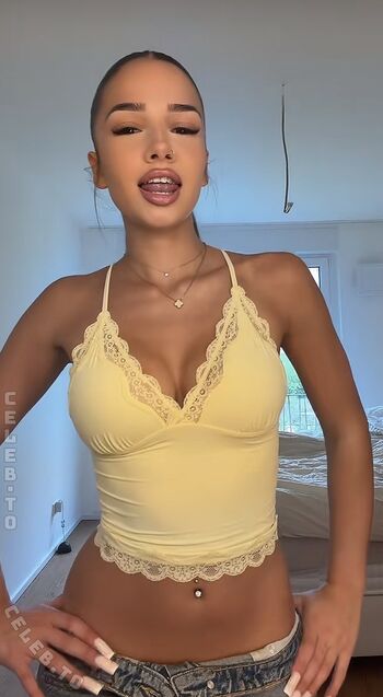 Full leaked Zoesalg page private onlyfans photo