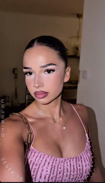 Full leaked Zoesalg private onlyfans photo