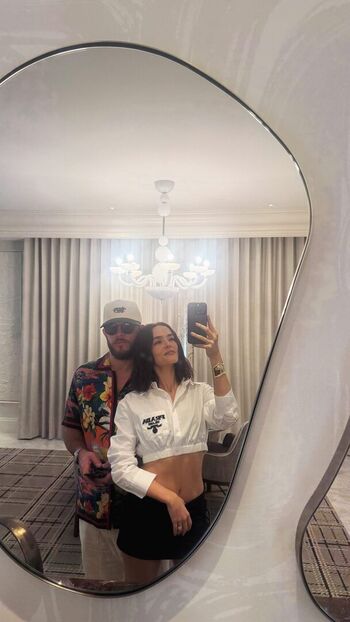 Full leaked Zoey deutch private onlyfans photo