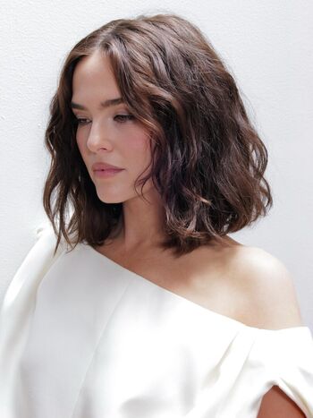 Full leaked Zoey deutch page private onlyfans photo
