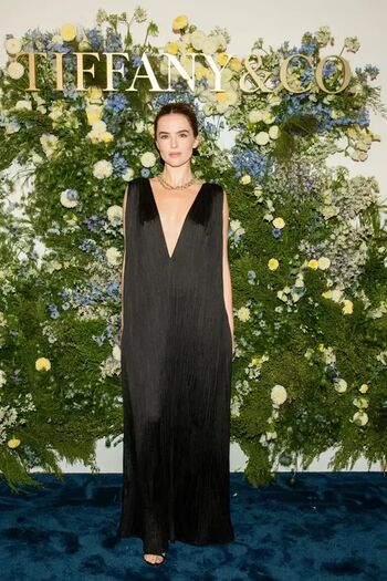 Zoey Deutch