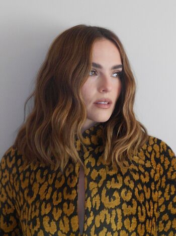 Zoey Deutch