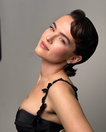 Zoey Deutch