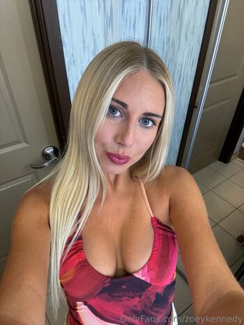 zoeykennedy
