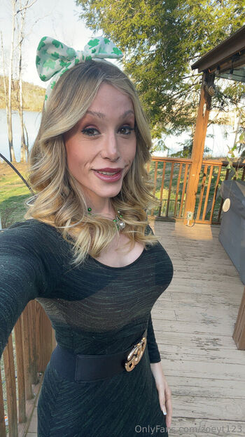 Full leaked Zoeyt private onlyfans photo