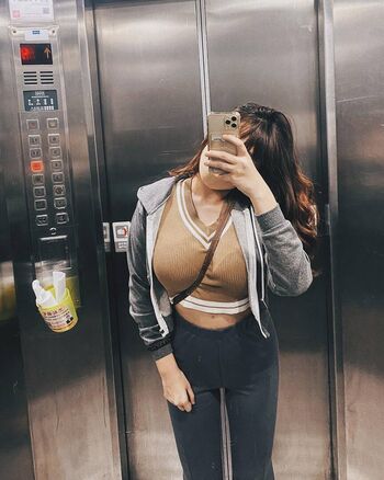 Full leaked Zoeytaiii zoey  page private onlyfans photo