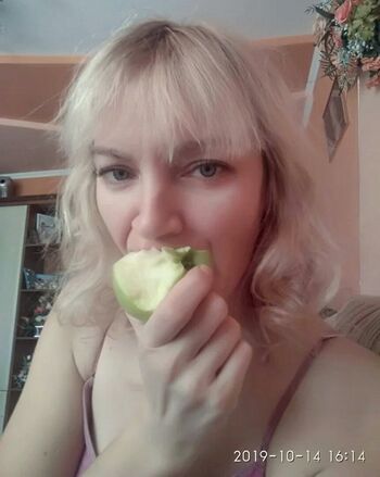 Full leaked Zoryana r private onlyfans photo
