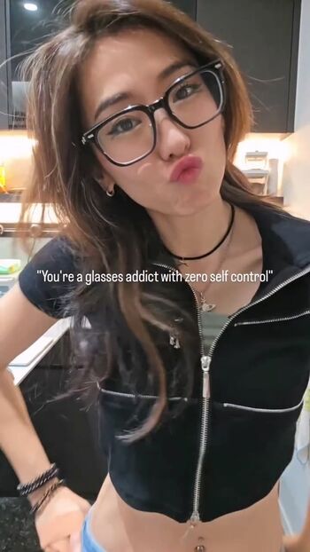 Full leaked Disleft/ private onlyfans photo