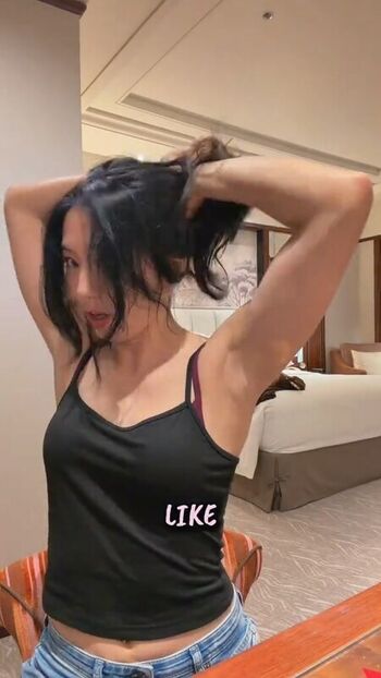 Full leaked Xotaralynn/ private onlyfans photo