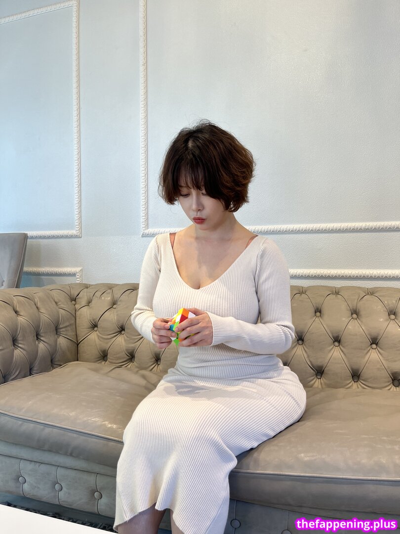 ZziZzi / zizzi_j / zzi_zzi._ / 찌찌 Foto OnlyFans Nuda #325