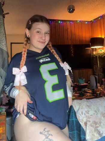 Full leaked Zzztinkerbell private onlyfans photo